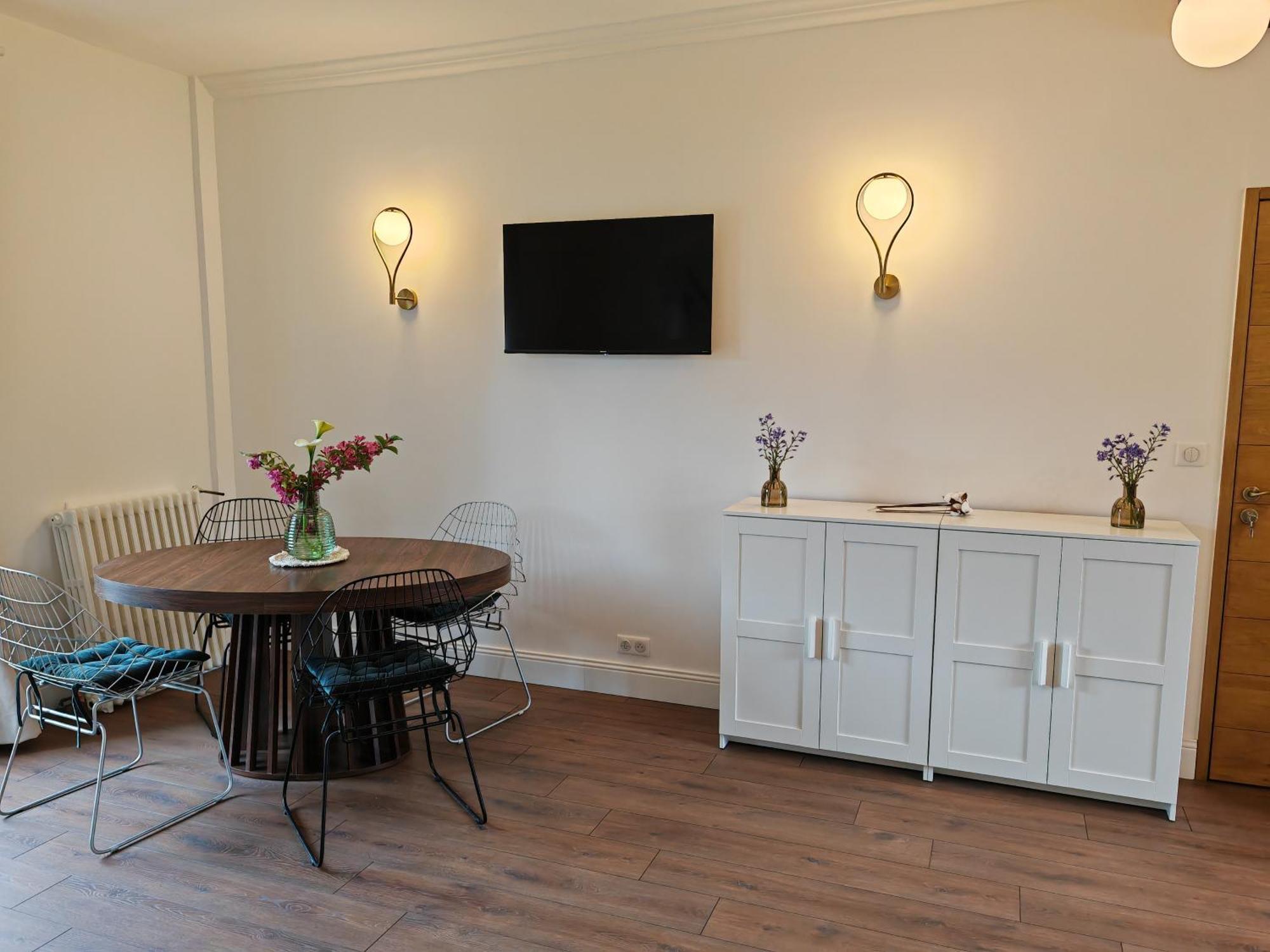 Domaine De L'Isle Maniere Apartman Saint-Quentin-sur-le-Homme Kültér fotó