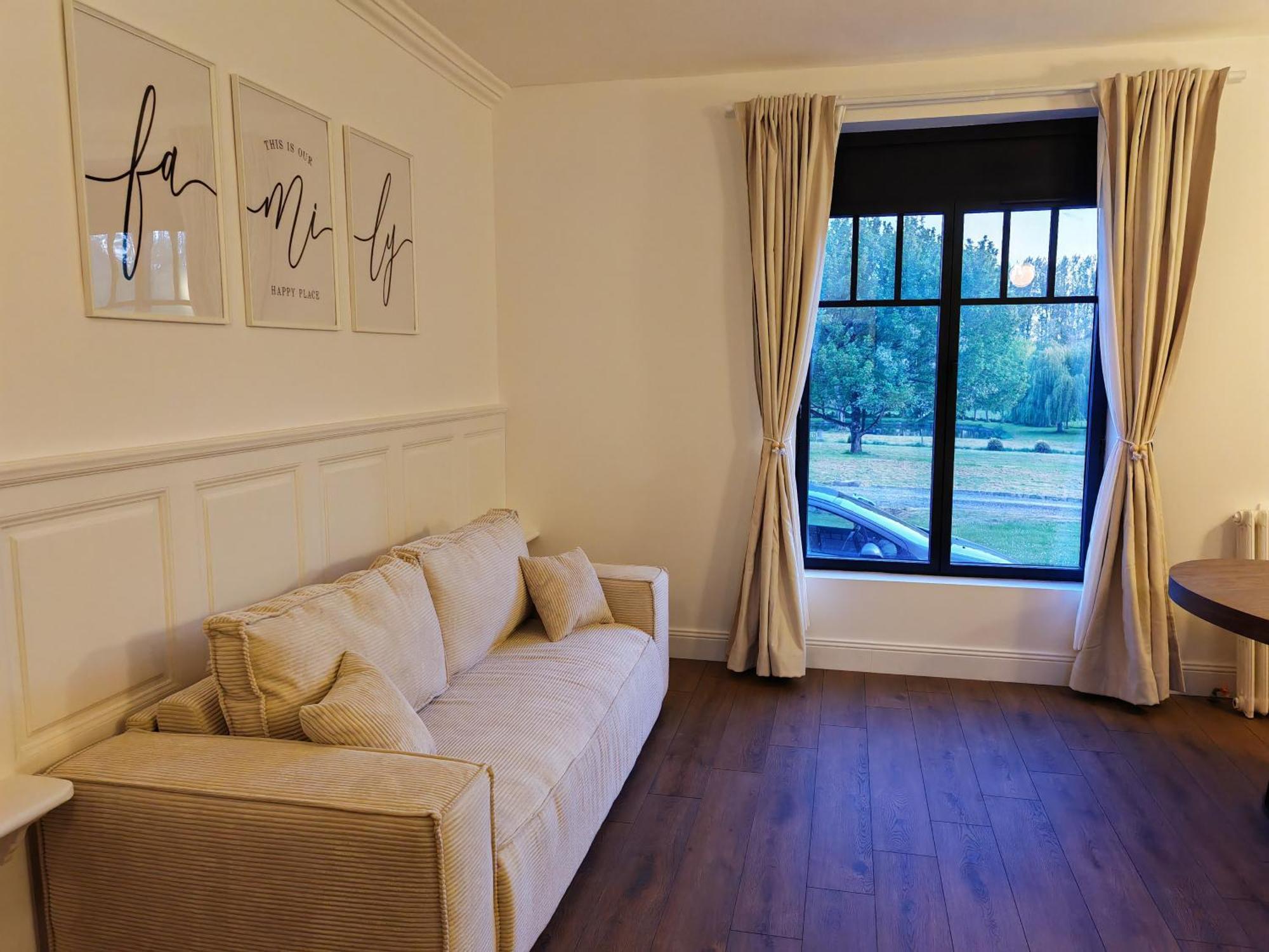 Domaine De L'Isle Maniere Apartman Saint-Quentin-sur-le-Homme Kültér fotó